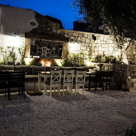 Otel Sakula 3*