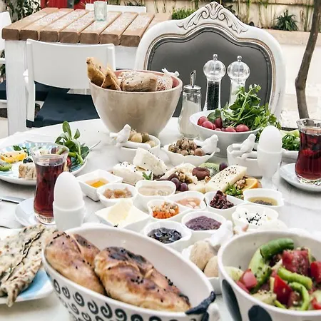 Sakula Hotel 3*